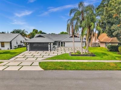 8301 NW 52nd St, Lauderhill, Florida 33351