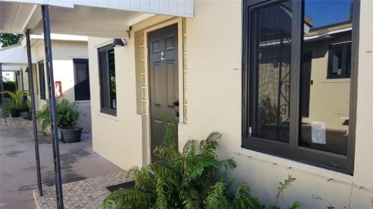 615 NE 7th St, Hallandale Beach, فلوريدا 33009, الولايات المتحدة