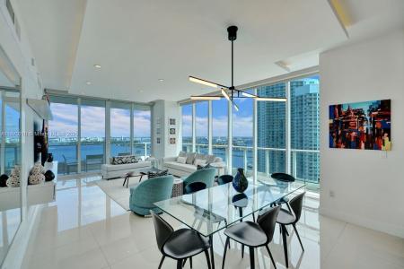 2020 N Bayshore Dr 3310, Miami, Florida 33137, USA