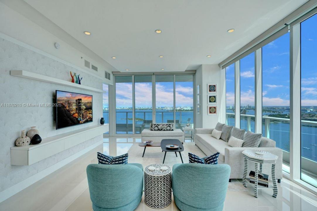 2020 N Bayshore Dr 3310, Miami, Florida 33137, Estados Unidos