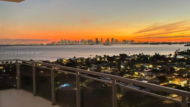 7901 Hispanola Ave 1601, North Bay Village, Florida 33141, Stati Uniti