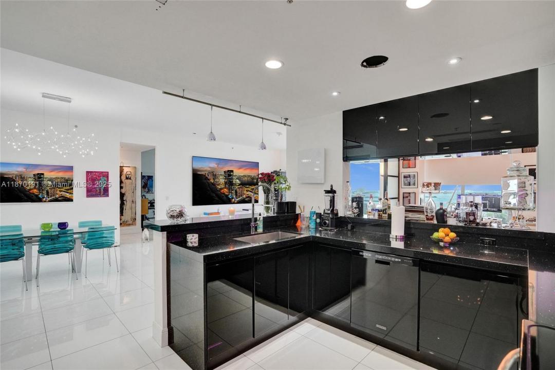 7901 Hispanola Ave 1601, North Bay Village, Florida 33141, Stati Uniti