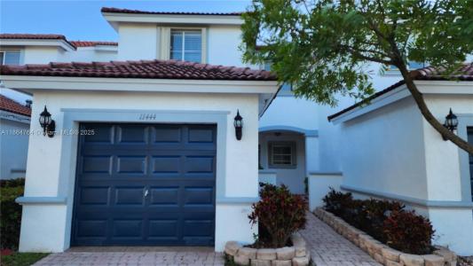 11444 NW 48th Ter, Doral, Florida 33178, USA