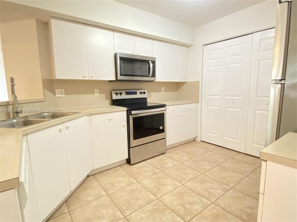 12475 SW 53rd St 12475, Miramar, Florida 33027, USA