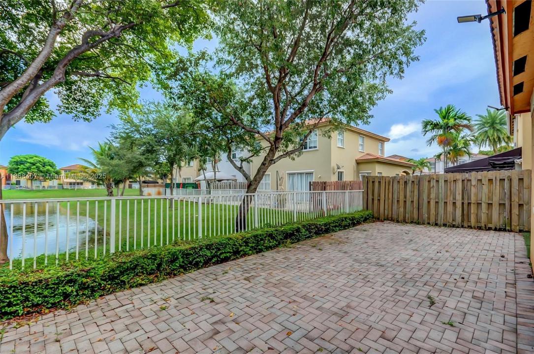 8631 NW 110th Ave 8631, Doral, Florida 33178, Stati Uniti