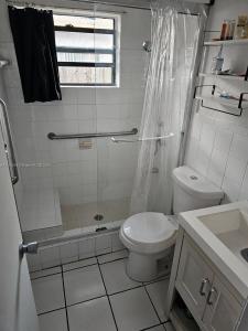 109 NW 28th Ter, Fort Lauderdale, Florida 33311, USA