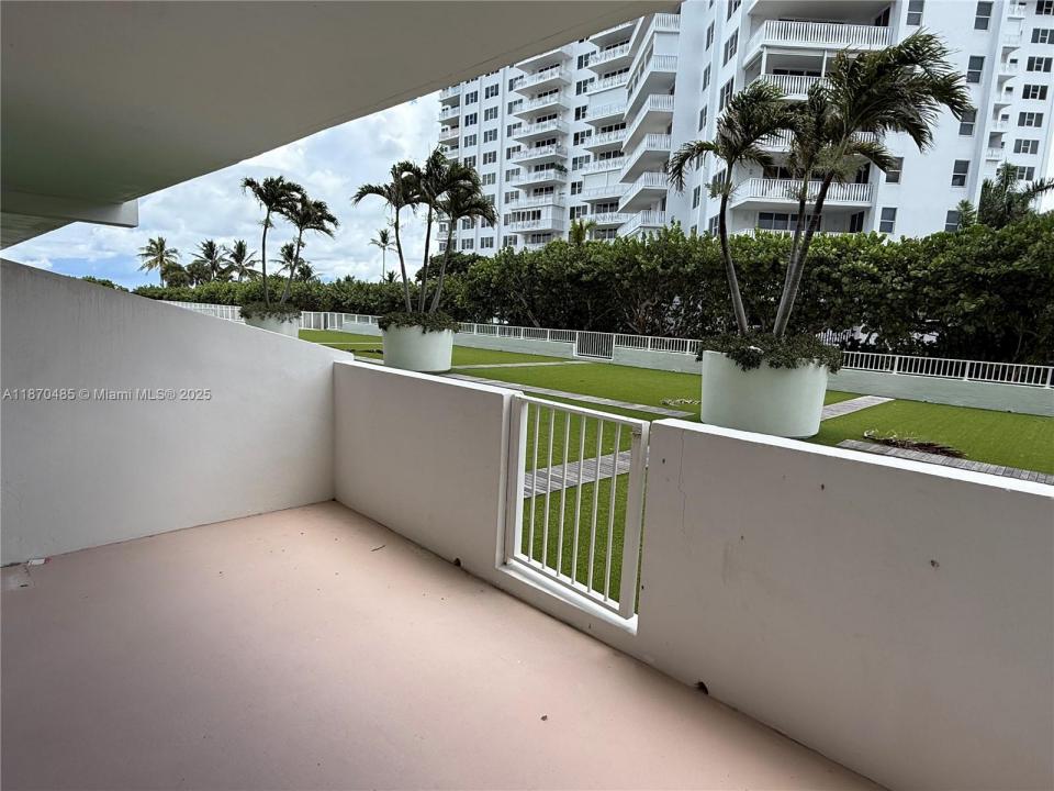 199 Ocean Lane Dr 203, Key Biscayne, Florida 33149, Amerika Birleşik Devletleri