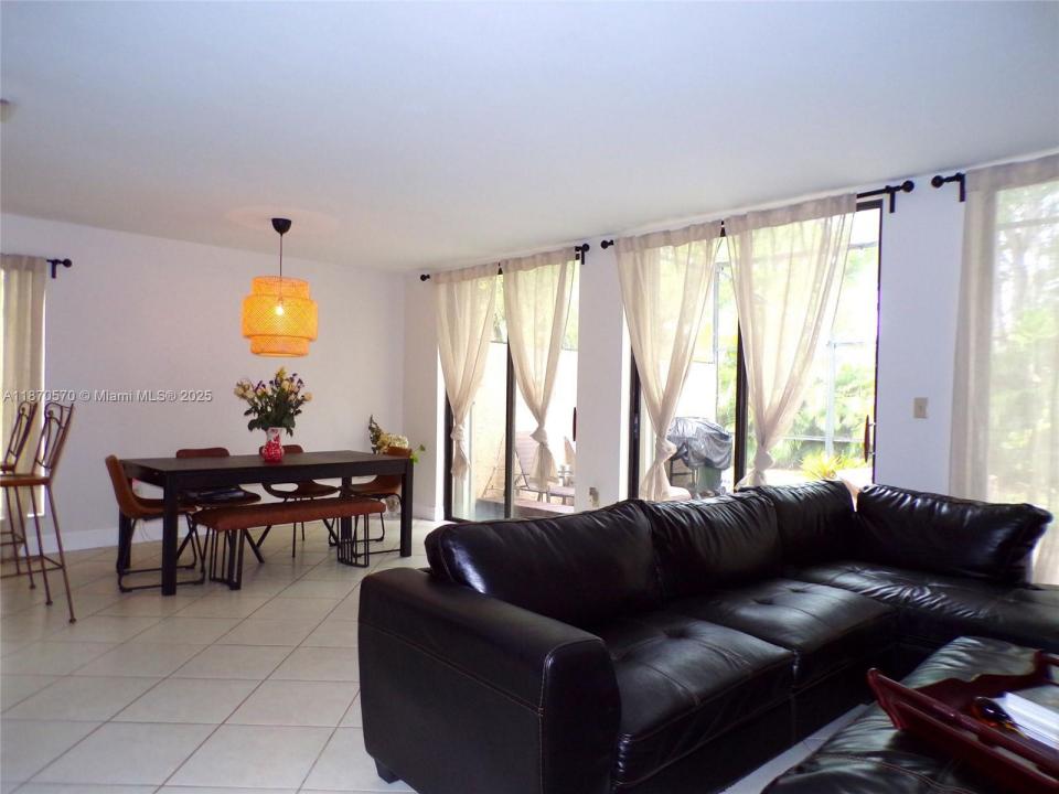 3623 Torremolinos Ave A-112, Doral, Florida 33178