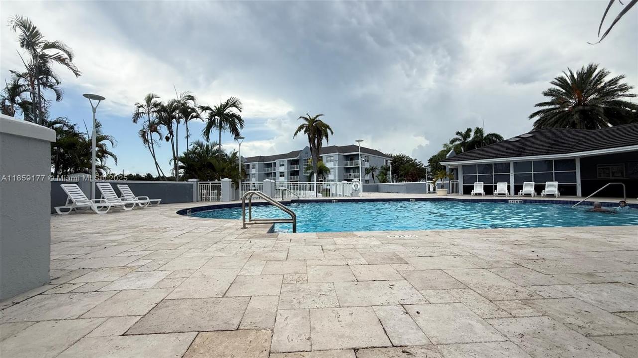 8560 SW 212th St 203, Cutler Bay, Florida 33189