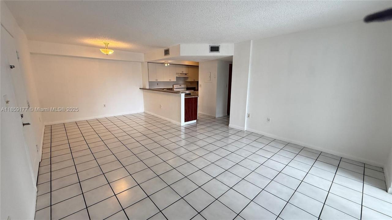 8560 SW 212th St 203, Cutler Bay, Florida 33189