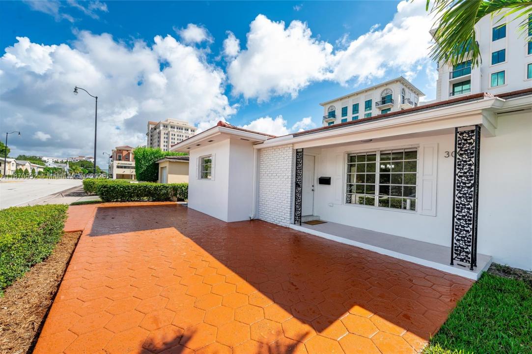 3091 S Le Jeune Rd 3091, Coral Gables, Florida 33134, USA