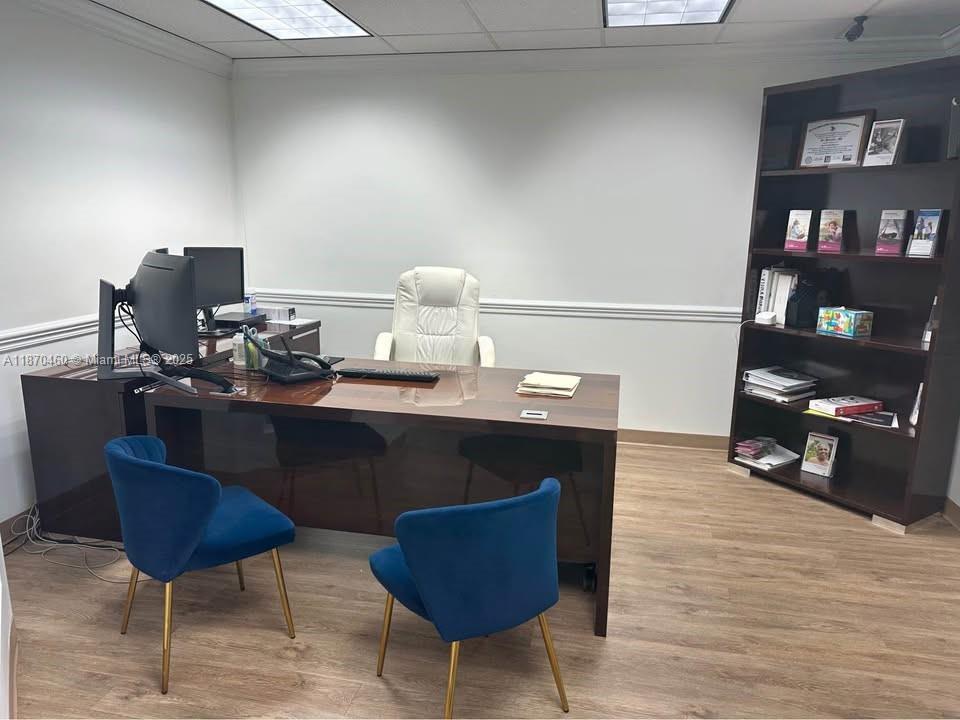 2237 N Commerce Pkwy 3, Weston, Floryda 33326, USA