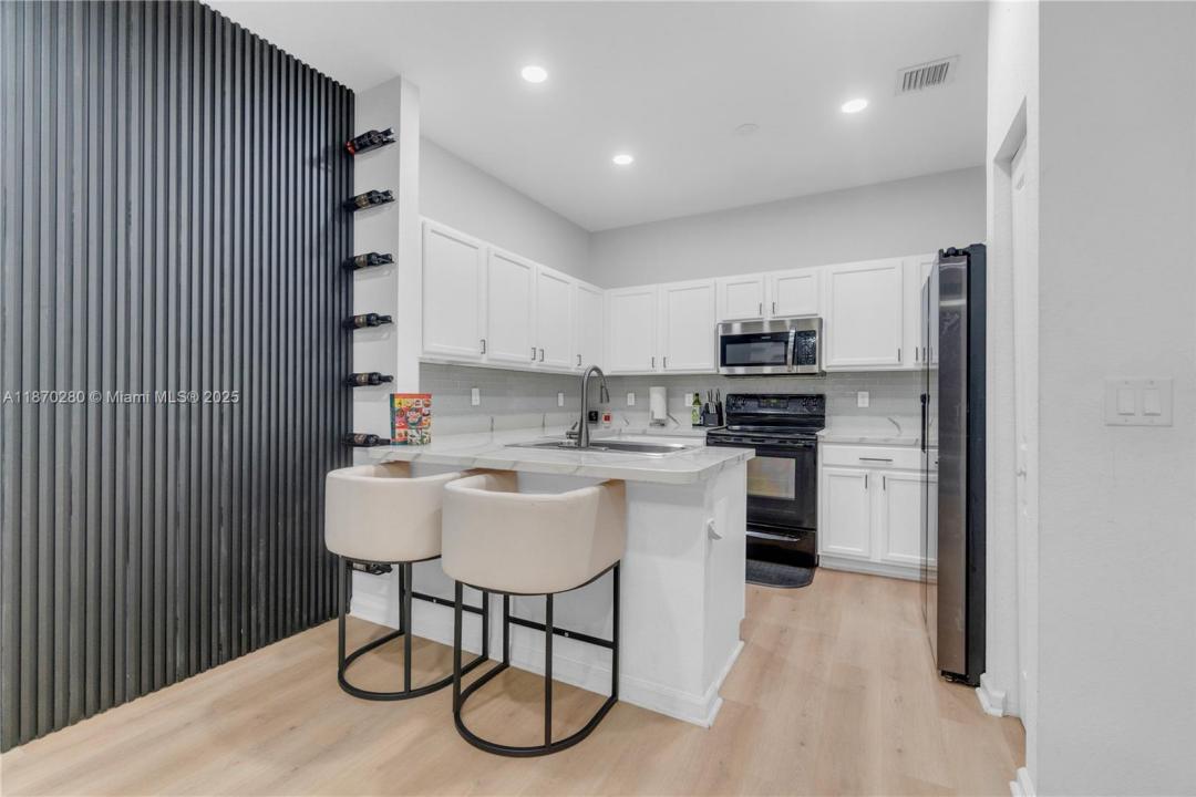 3529 NW 29th Pl, Lauderdale Lakes, فلوريدا 33311, الولايات المتحدة