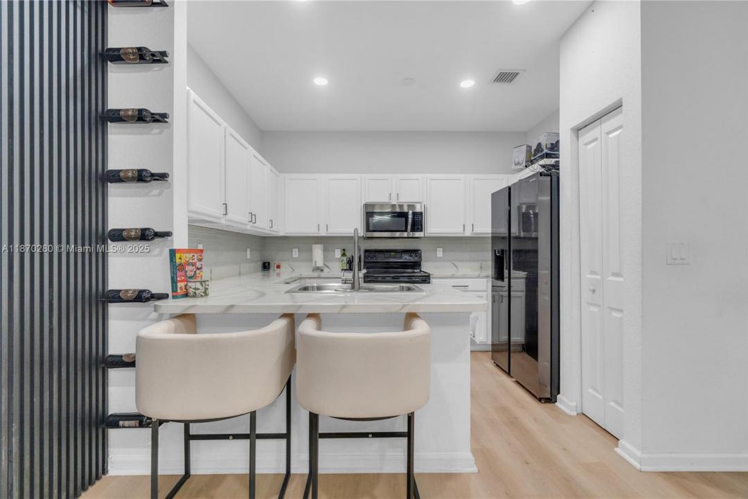3529 NW 29th Pl, Lauderdale Lakes, فلوريدا 33311, الولايات المتحدة