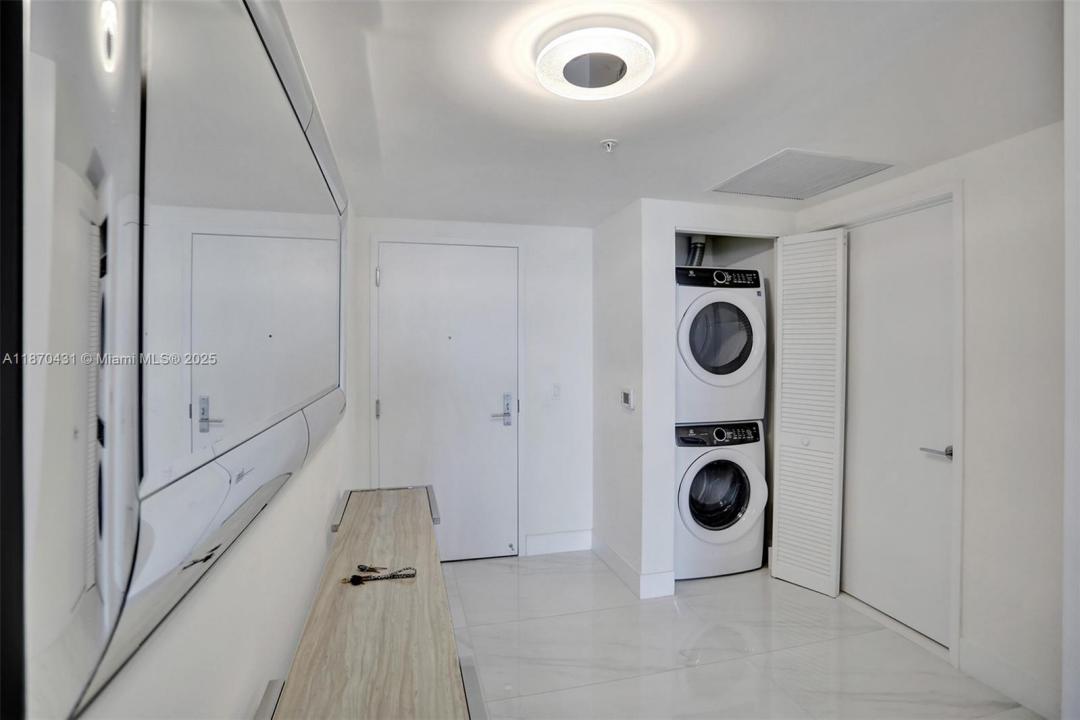 330 Sunny Isles Blvd 5-1204, Sunny Isles Beach, Florida 33160, Amerika Birleşik Devletleri