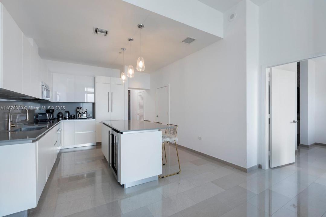 88 SW 7th St 4106, Miami, فلوريدا 33130, الولايات المتحدة