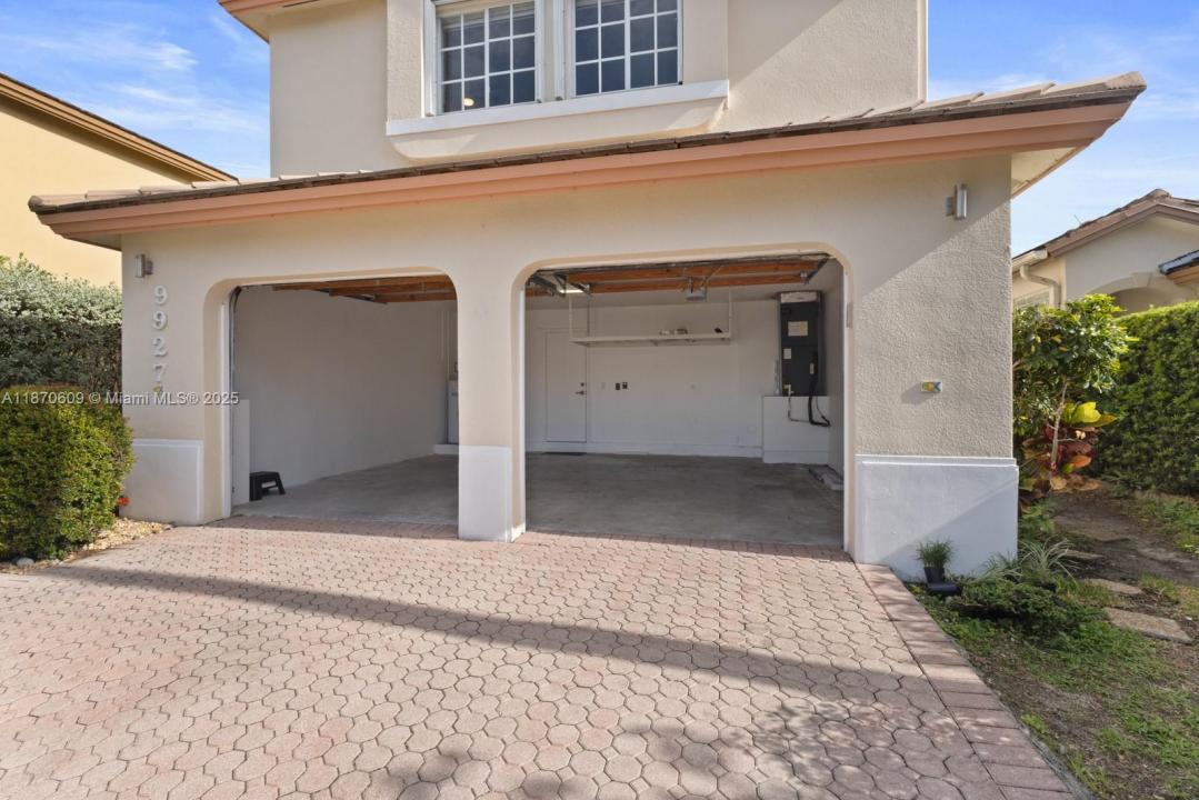 9927 NW 29th St 9927, Doral, Florida 33172, Amerika Birleşik Devletleri