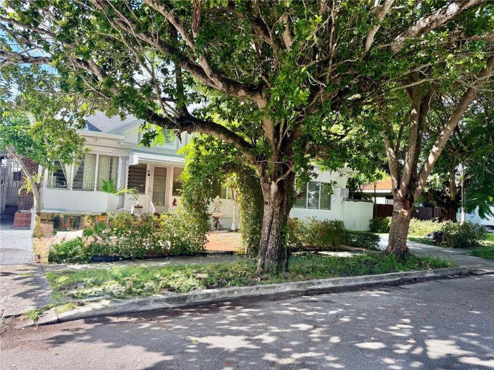1512 SW 14th Ter, Miami, Floride 33145, États-Unis