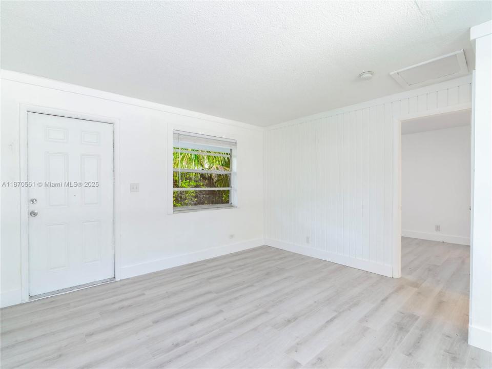 2020 Miami Rd B, Fort Lauderdale, Florida 33316