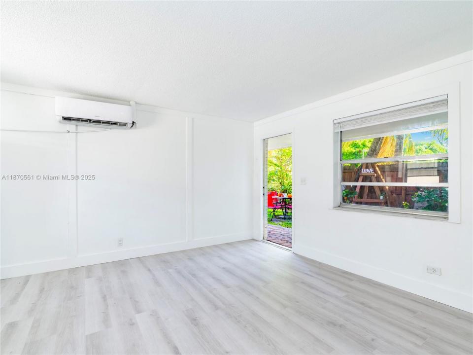 2020 Miami Rd B, Fort Lauderdale, Florida 33316