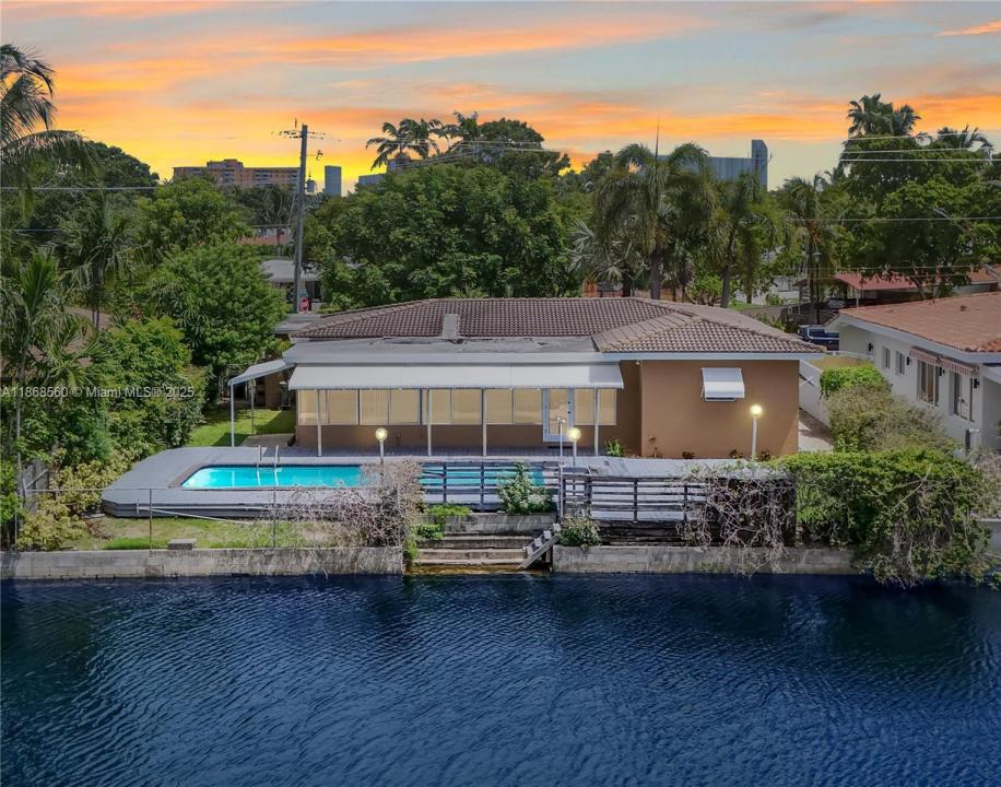 12488 N Bayshore Dr, North Miami, Floride 33181, États-Unis