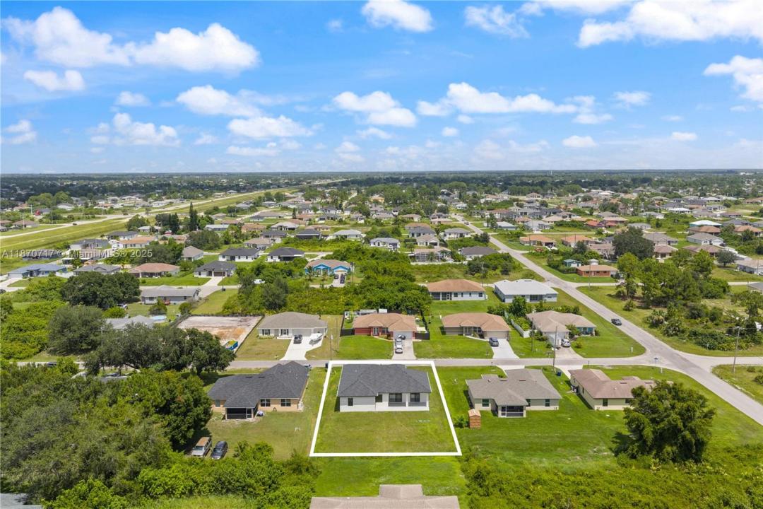 3005 SW 28th St, Lehigh Acres, Florida 33976