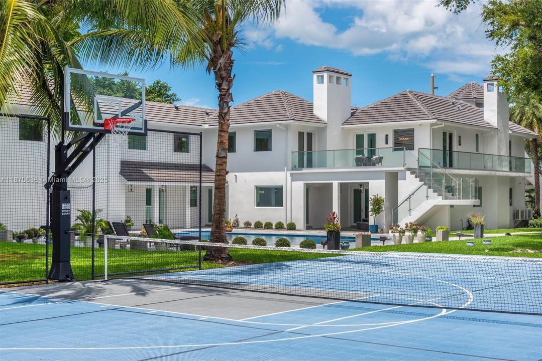 13600 SW 67th Ave, Palmetto Bay, Florida 33158