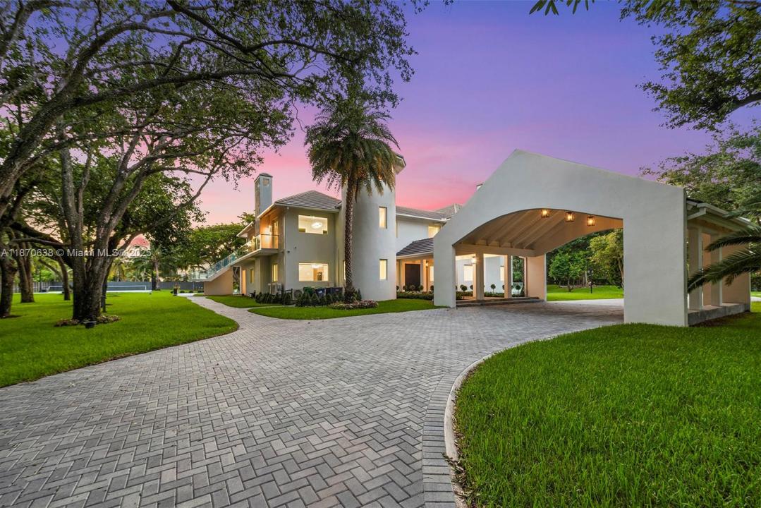 13600 SW 67th Ave, Palmetto Bay, Florida 33158