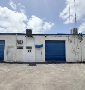 91 NW 166th St, Miami, Florida 33169, USA