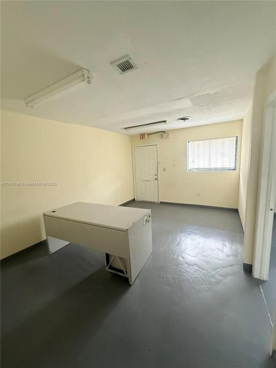 91 NW 166th St, Miami, פלורידה 33169, ארצות הברית של אמריקה 
