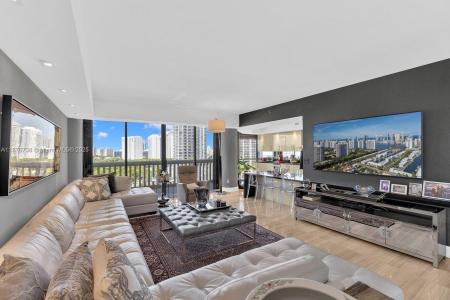 2000 Island Blvd 1405, Aventura, Florida 33160, USA