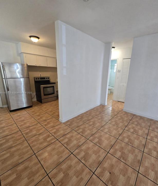 16041 NE 19th Ct 1, North Miami Beach, Flórida 33162, Estados Unidos