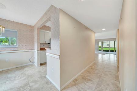 13105 SW 16th Ct 101L, Pembroke Pines, Florida 33027, USA