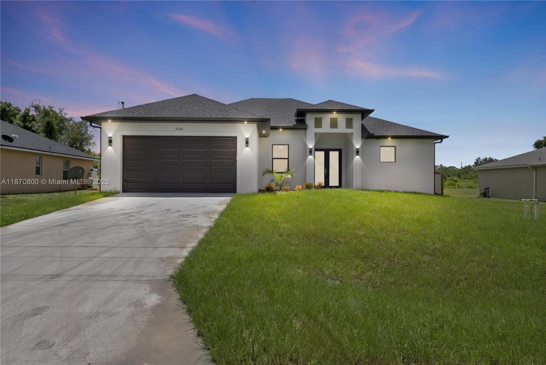 2502 E 10th St 2502, Lehigh Acres, Florida 33936