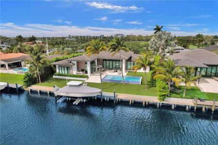 1651 Diplomat Pkwy, Hallandale Beach, Florida 33009, USA