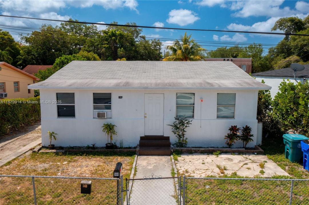 144 NW 53rd St, Miami, Floryda 33127, USA