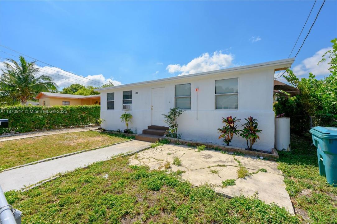 144 NW 53rd St, Miami, Floryda 33127, USA