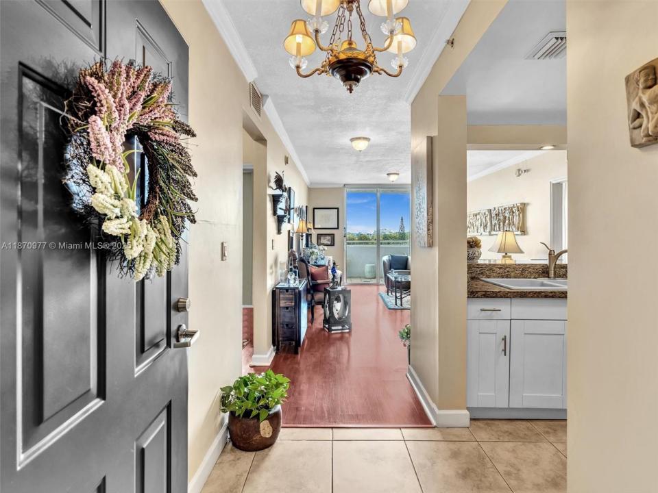 2600 SW 27th Ave 506, Miami, Florida 33133, Estados Unidos