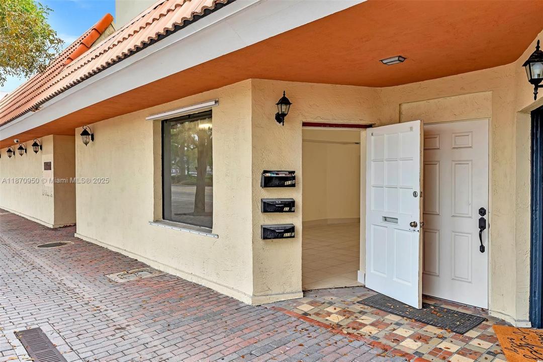 313 N Krome Ave 313-317, Homestead, Флорида 33030, Соединенные Штаты