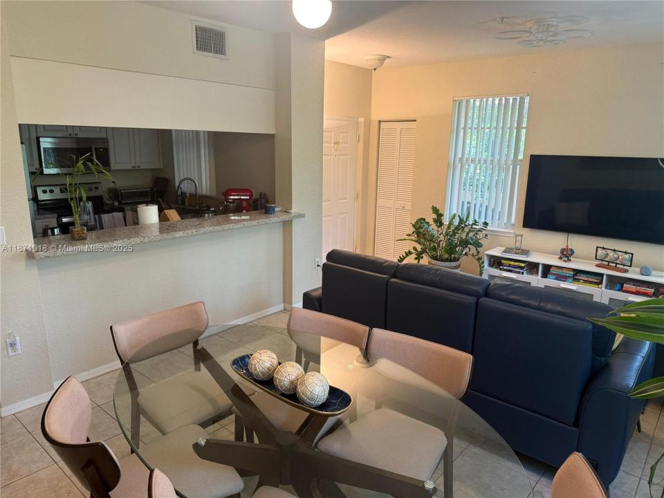 6876 W Sample Rd 6876, Coral Springs, Флорида 33067, Соединенные Штаты