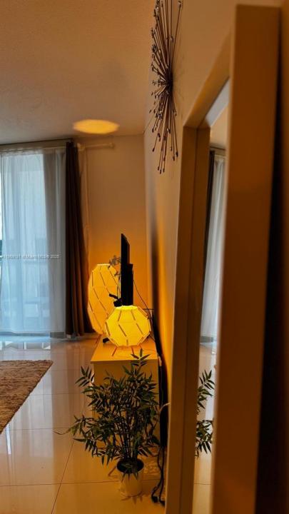 185 SW 7th St 2808, Miami, Florida 33130, Amerika Birleşik Devletleri