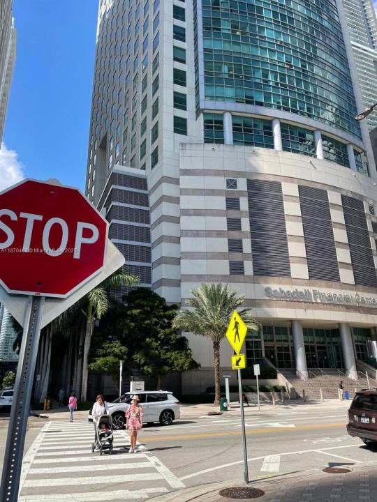 1155 Brickell Bay Dr 805, Miami, Florida 33131