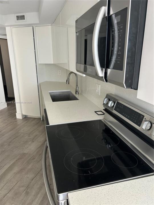 6921 Environ Blvd 7P, Lauderhill, Florida 33319, USA