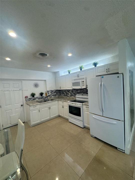 4808 NW 27th Ter, Tamarac, Флорида 33309, Соединенные Штаты