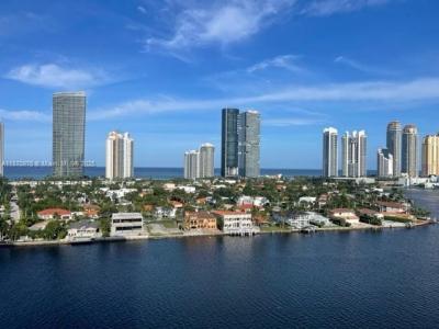 19101 NE Mystic Pointe Dr. 1601, Aventura, Florida 33180, USA