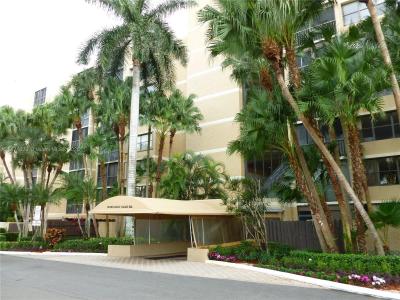 16300 Golf Club Rd 504, Weston, Florida 33326, USA