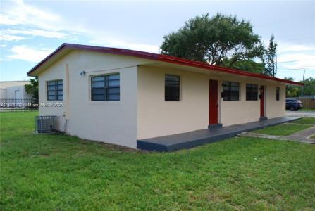 300 NW 5th Ter 1, Hallandale Beach, Florida 33009, USA