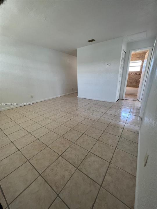 300 NW 5th Ter 1, Hallandale Beach, Flórida 33009, Estados Unidos