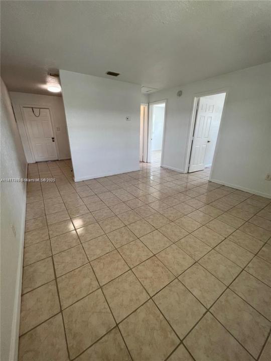 300 NW 5th Ter 1, Hallandale Beach, Flórida 33009, Estados Unidos