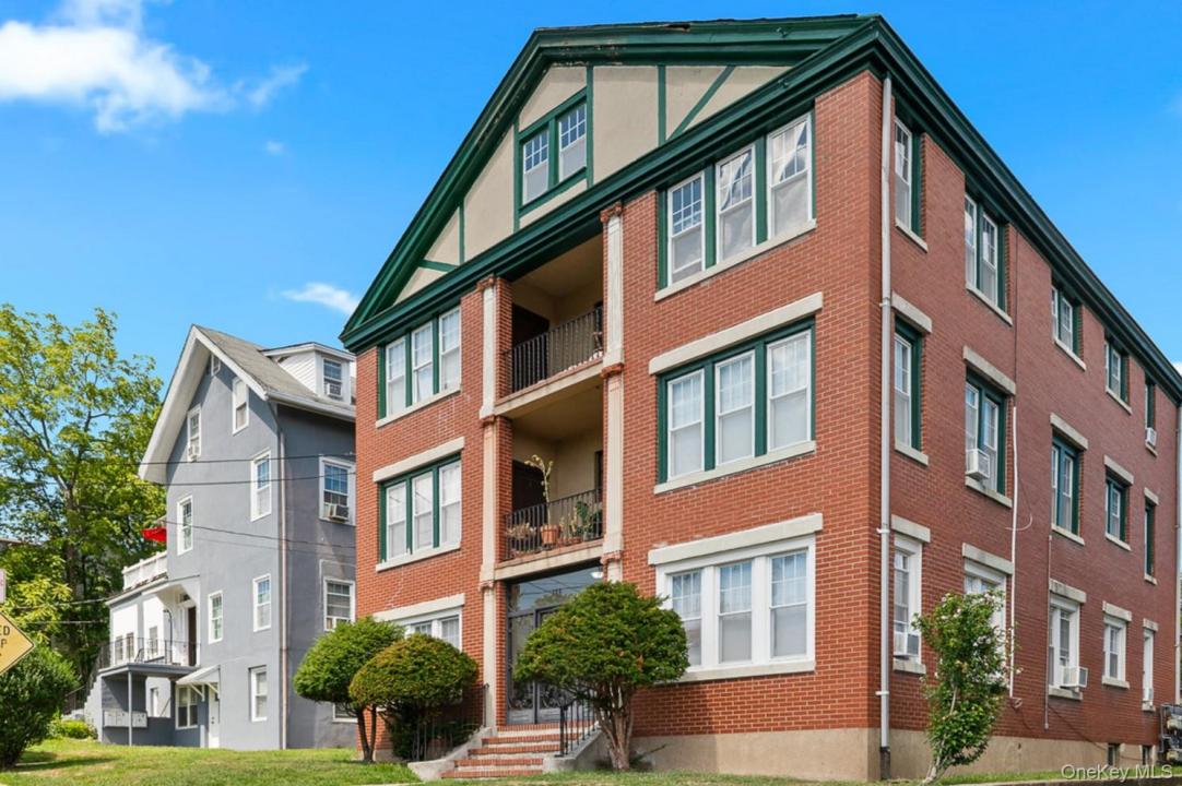 128 High Avenue, Clarkstown, New York 10960